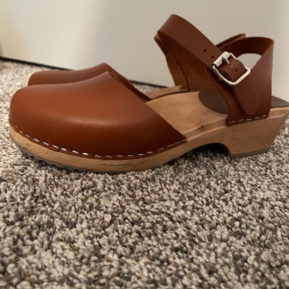MIA Clog size 9/39